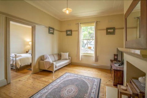 Steele Point Cottage - Sydneys Hotel 4