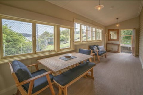 Steele Point Cottage - Sydneys Hotel 7