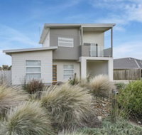 12 Echidna Grove - Sydneys Hotel
