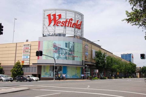 Southwest Liverpool Area 3 Beds & Parking Nwf003 - Sydneys Hotel 6