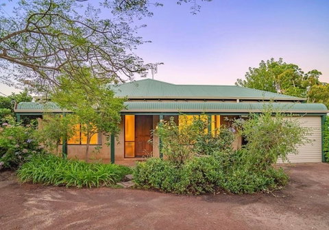 Hakea Haven - Dunsborough - Sydneys Hotel 2