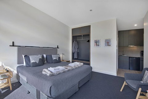 Snohus 2 - Sydneys Hotel 3