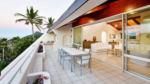 Bella Vista E9 Ocean View Spacious 2 Bed - Sydneys Hotel 1