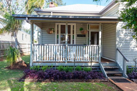 Ambiente Cottage Pet & Family Friendly - Sydneys Hotel 2