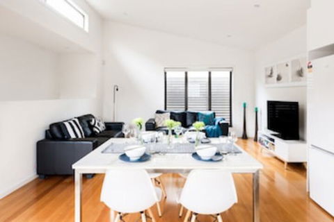 Centrepoint Units Ivanhoe - Sydneys Hotel 0