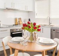 Understated Elegance Affordable Luxury - Sydneys Hotel