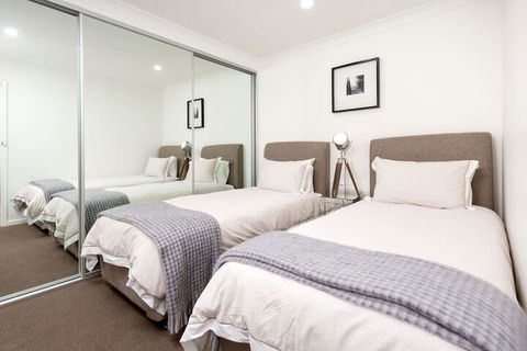 Sleeping In Style Central & Sophisticated - Sydneys Hotel 1