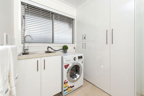 Sleeping In Style Central & Sophisticated - Sydneys Hotel 6