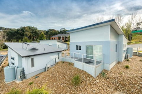 Albury Yalandra Apartment 1 - Sydneys Hotel 0