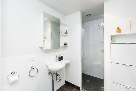 Imogen, Melbourne Studio Apartment - Sydneys Hotel 2