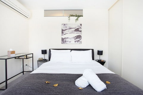BHB Explore CBD On Your Doorstep - Sydneys Hotel 5