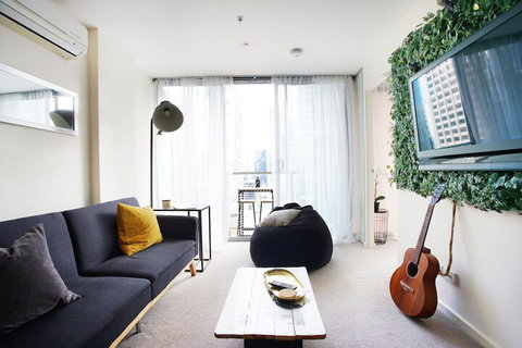 BHB Explore CBD On Your Doorstep - Sydneys Hotel 3