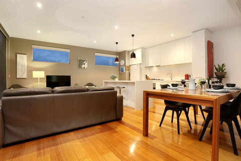 Essendon Sub Penthouse On Napier - Sydneys Hotel 3
