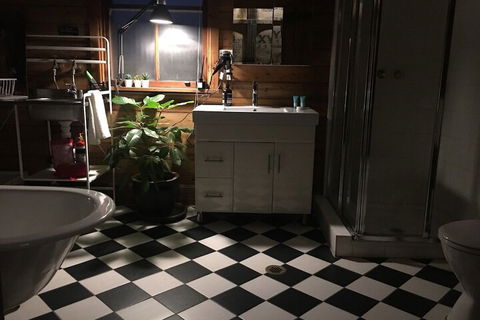 Pop Artist's Concept Store On Darling St - Sydneys Hotel 4