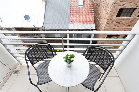 Urban Rest The Brumby - Sydneys Hotel 6