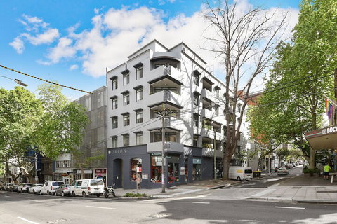 Urban Rest Foveaux St - Sydneys Hotel 1