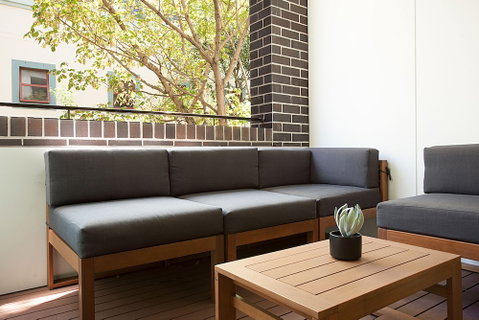 Urban Rest - Mary St - Sydneys Hotel 0