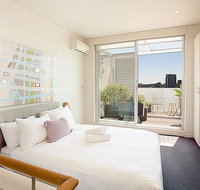 Urban Rest The Cooper - Sydneys Hotel