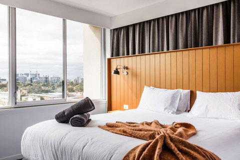 Exquisite 2 Bedroom Beach City Views - Sydneys Hotel 7