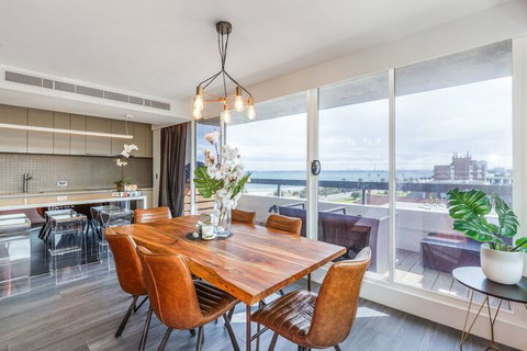 Exquisite 2 Bedroom Beach City Views - Sydneys Hotel 6