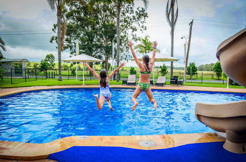 Mountain View Resort - Sydneys Hotel 4