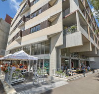 Urban Rest - Waterloo St - Sydneys Hotel