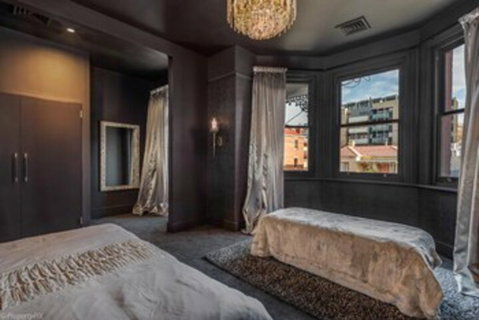 Celestial Suite - Sydneys Hotel 6