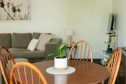 Two Bedroom Gem Short Drive To MONA - Sydneys Hotel 5