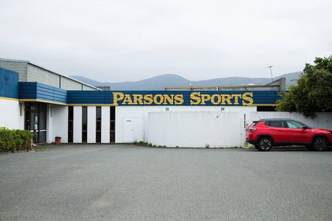 Two Bedroom Gem Short Drive To MONA - Sydneys Hotel 1
