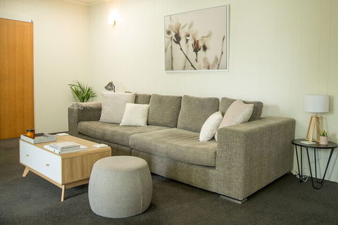 Two Bedroom Gem Short Drive To MONA - Sydneys Hotel 7