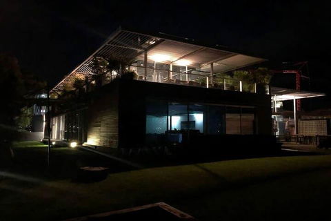 Two Bedroom Gem Short Drive To MONA - Sydneys Hotel 2
