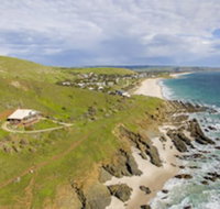 Cliffs End Beach Shack 105 Gold Coast Drive Carrickalinga - Sydneys Hotel