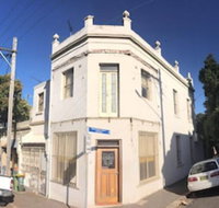 Spacious 3 Bedroom Terrace in Newtown - Sydneys Hotel