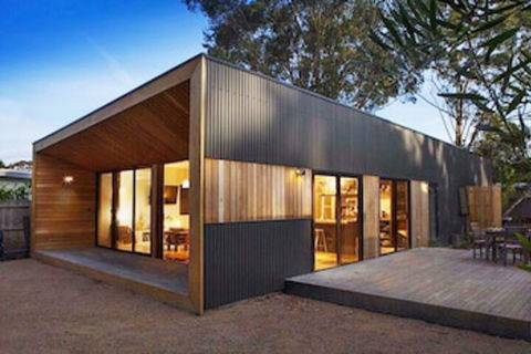 Armstrongs Close TO Beach - Sydneys Hotel 0
