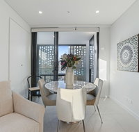 HomeHotel Boutique  Luxurious Apartment Super Clean - Sydneys Hotel