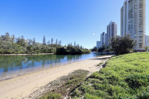 Amira Apartments - Sydneys Hotel 1