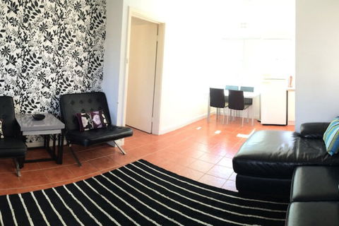 Luna Apartments - Sydneys Hotel 4