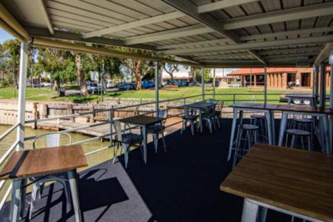 Murray River Queen - Sydneys Hotel 5