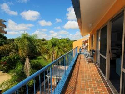 Delfinos Bay Resort - Sydneys Hotel 0