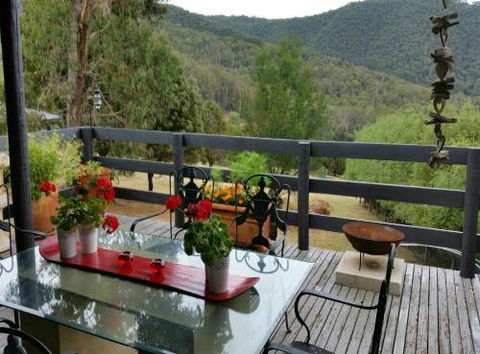 Alps Lodge - Sydneys Hotel 6