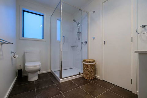 Arthouse Freycinet - Sydneys Hotel 7
