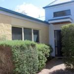Annies Place - Sydneys Hotel 0