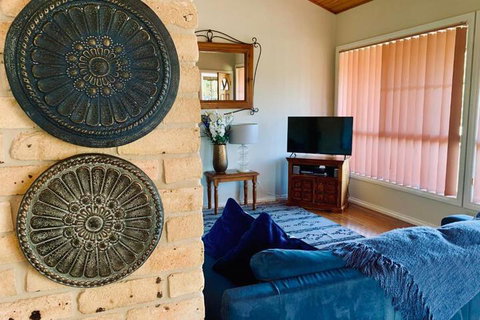 Lakeview Lodge - Sydneys Hotel 7
