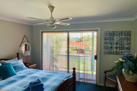 Lakeview Lodge - Sydneys Hotel 5
