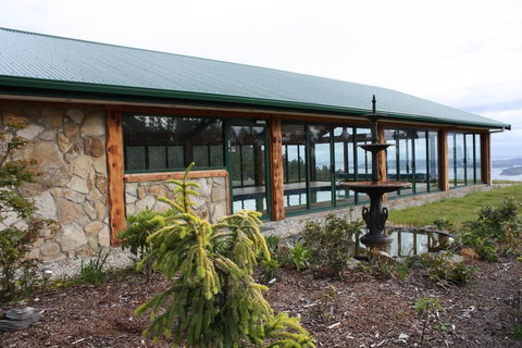 Woodbridge Hill Hideaway - Sydneys Hotel 1