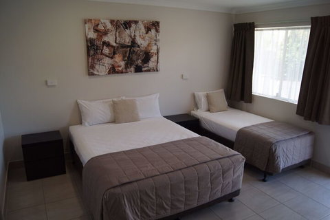Beachside Motor Inn - Sydneys Hotel 6