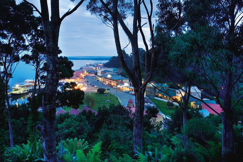 Strahan Village - Sydneys Hotel 1