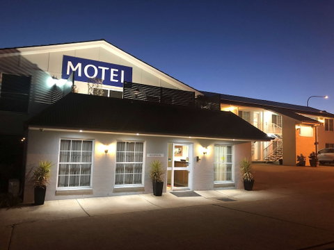 Best Western Coachman's Inn Motel - Sydneys Hotel 1