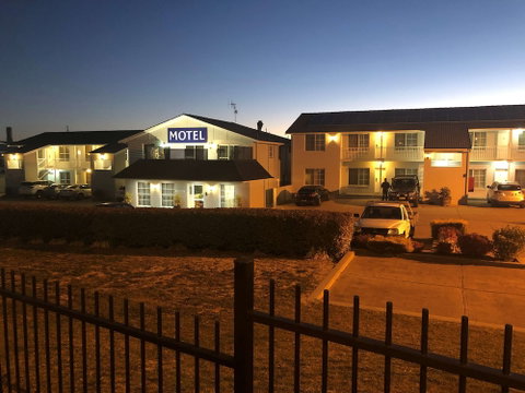 Best Western Coachman's Inn Motel - Sydneys Hotel 0