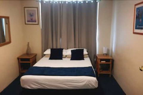 All Seasons Country Lodge - Sydneys Hotel 0